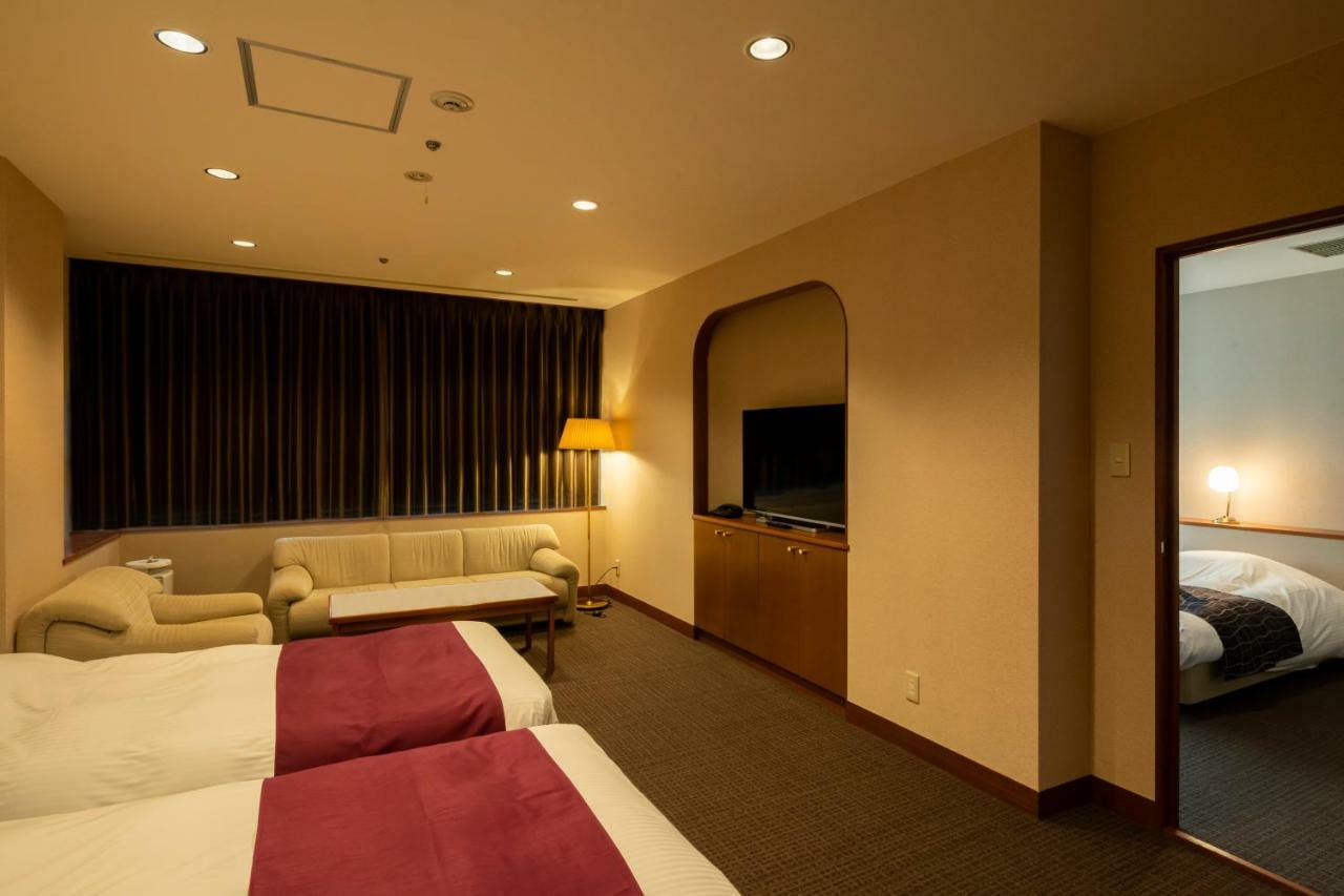 Katsuyama New Hotel Екстериор снимка