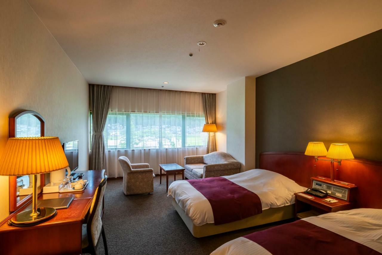 Katsuyama New Hotel Екстериор снимка